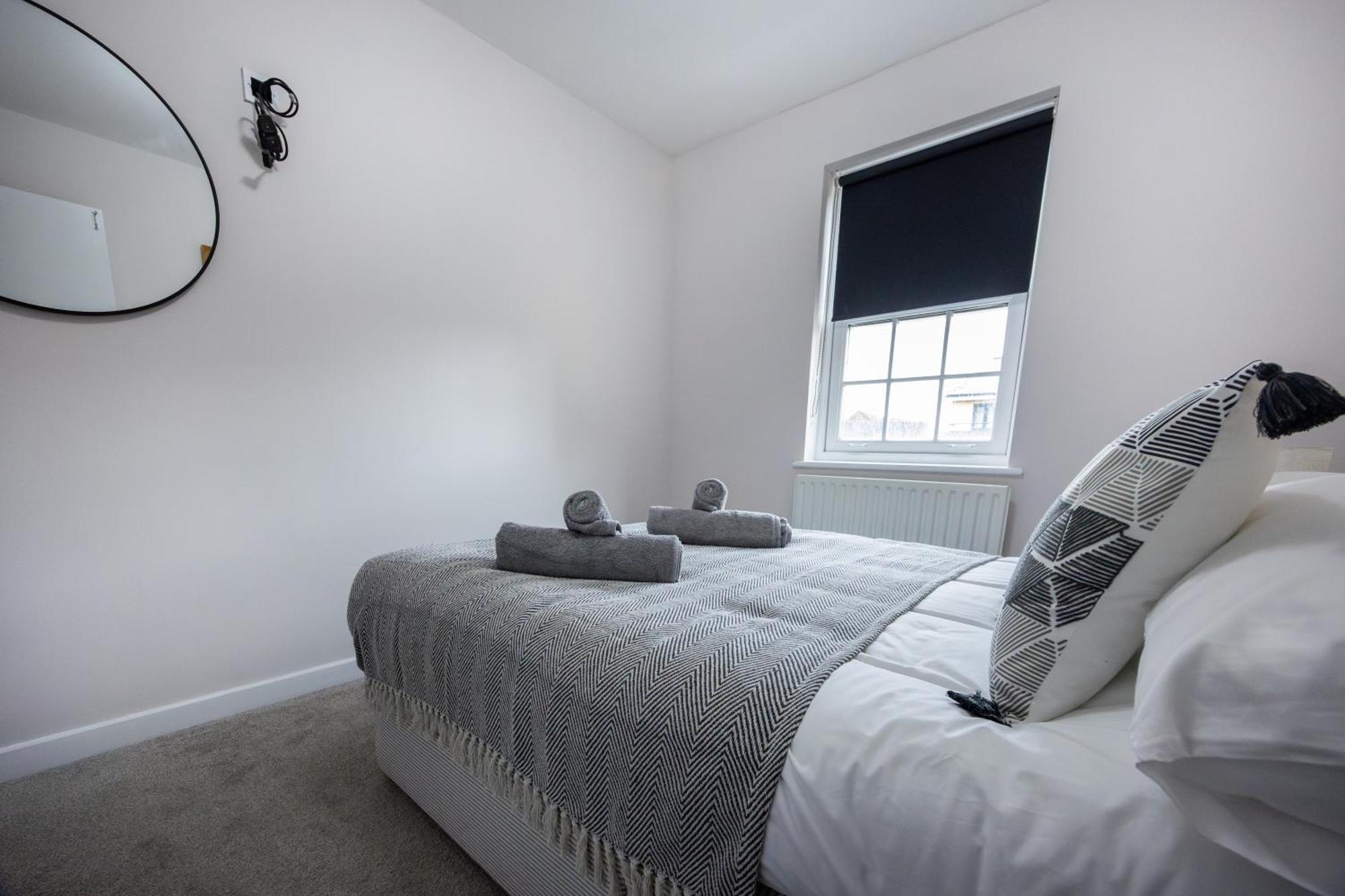 Apartamento Stunning 3Br, Free Parking, Near Town Center, Long Term Discoun Reading Exterior foto