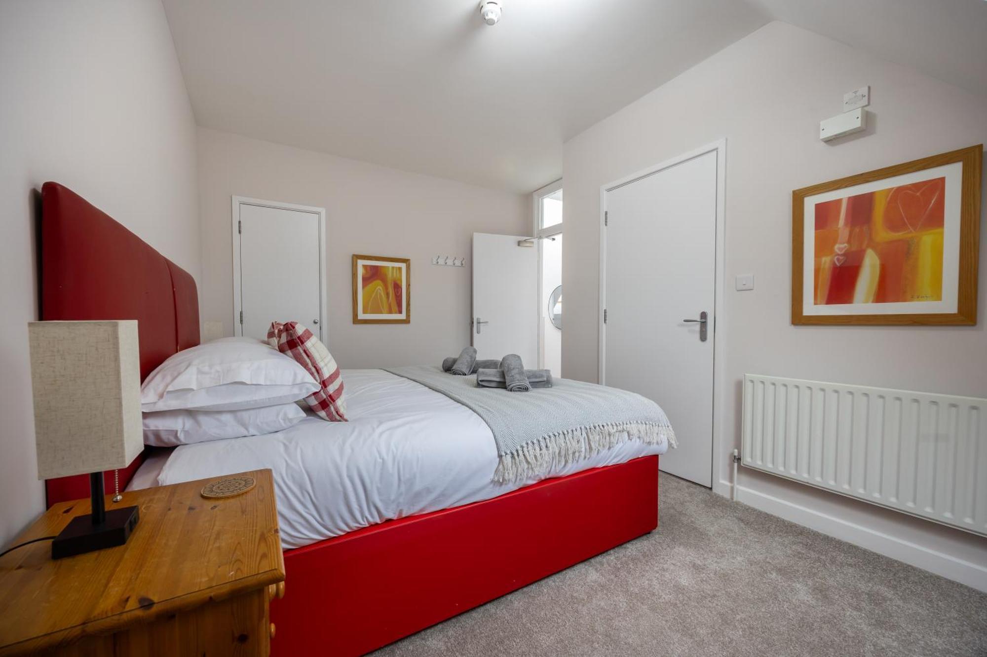 Apartamento Stunning 3Br, Free Parking, Near Town Center, Long Term Discoun Reading Exterior foto